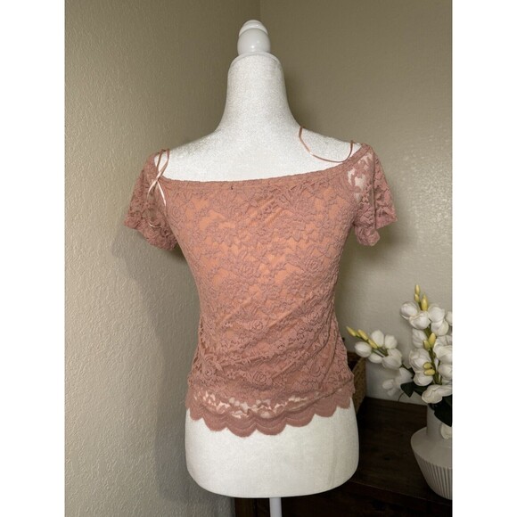 Ambiance brand Off shoulder  Lace Fashion Top - size L - Picture 1 of 11